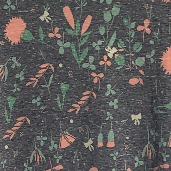 NWT XS Floral/Patterned LuLaRoe Perfect T - Picture 3 of 8